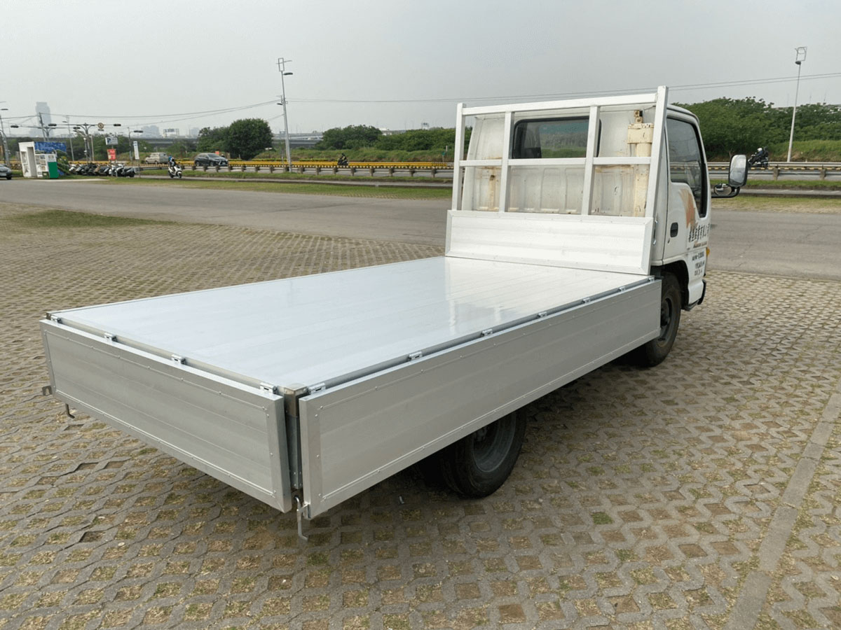 鋁合金車體